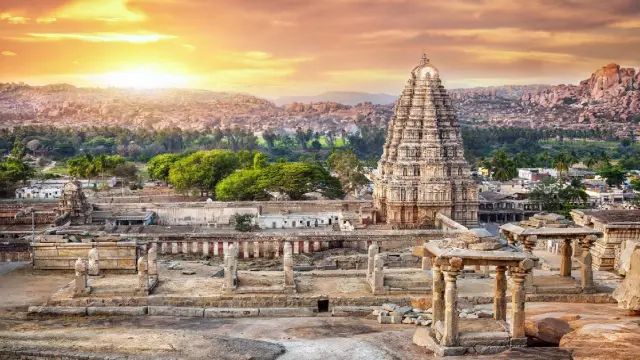 Hampi Badami Tour