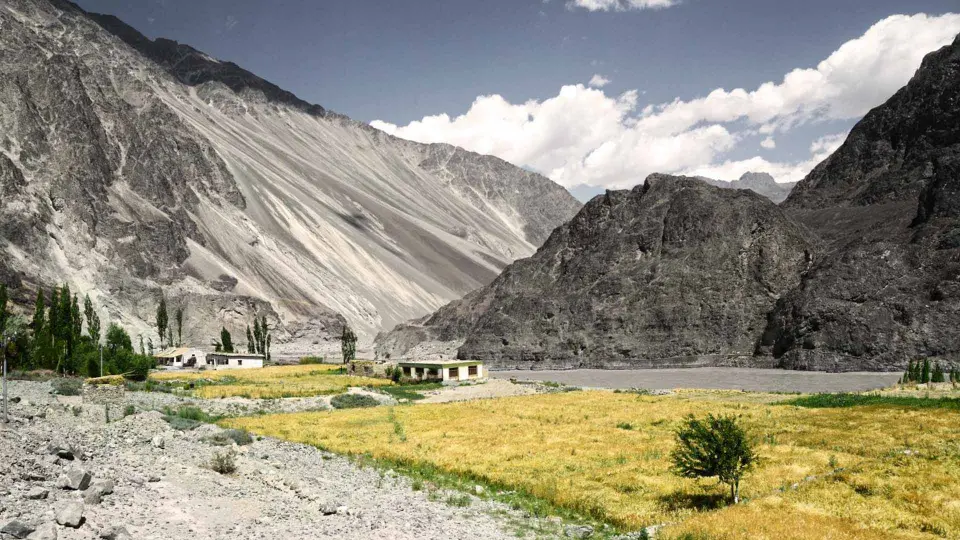 Leh to Turtuk Tour